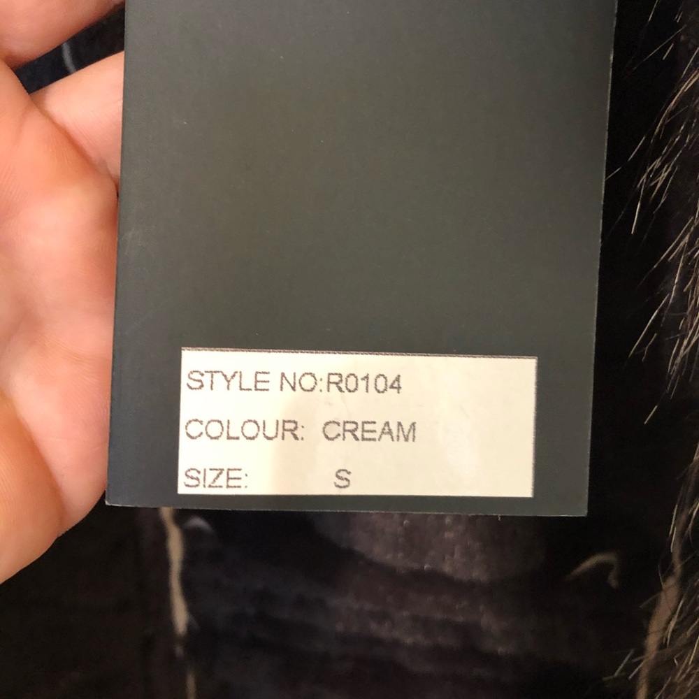 Vest - Picture 4 of 4